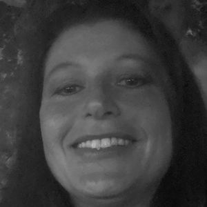 Meet your Posher, Elena